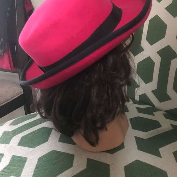 Felt hat with brim. Bollman Hat Co. 100% wool. One size-adult - Picture 2 of 4